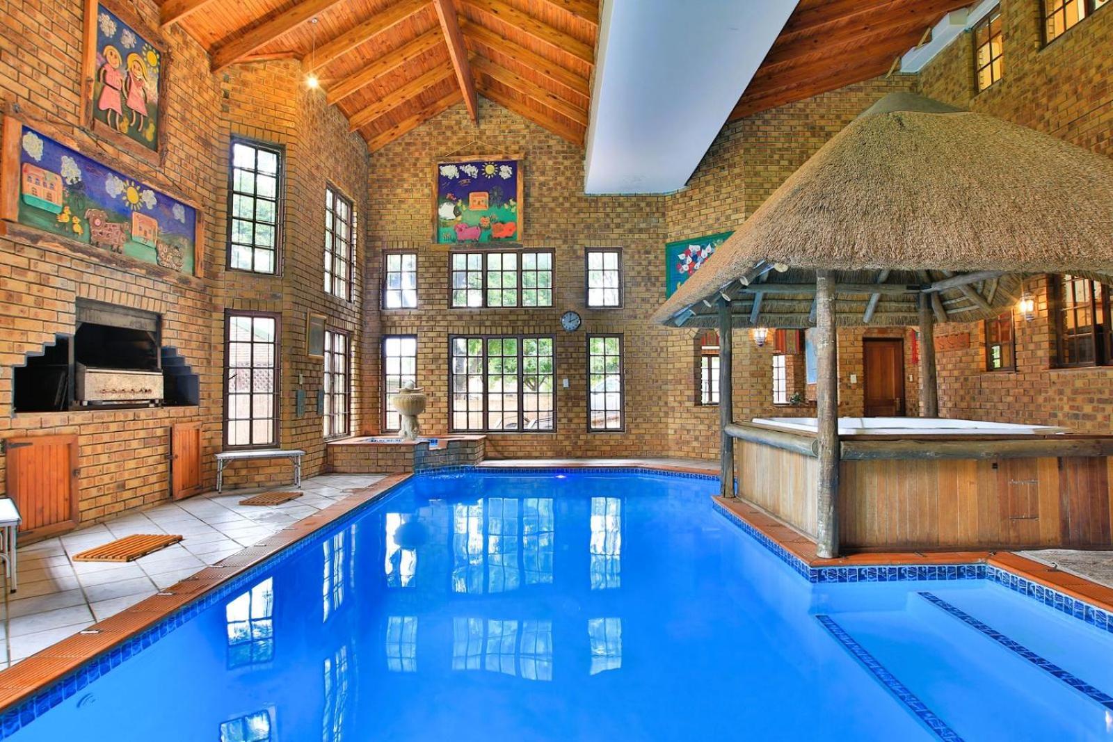 Mereke Manor Центурион Экстерьер фото